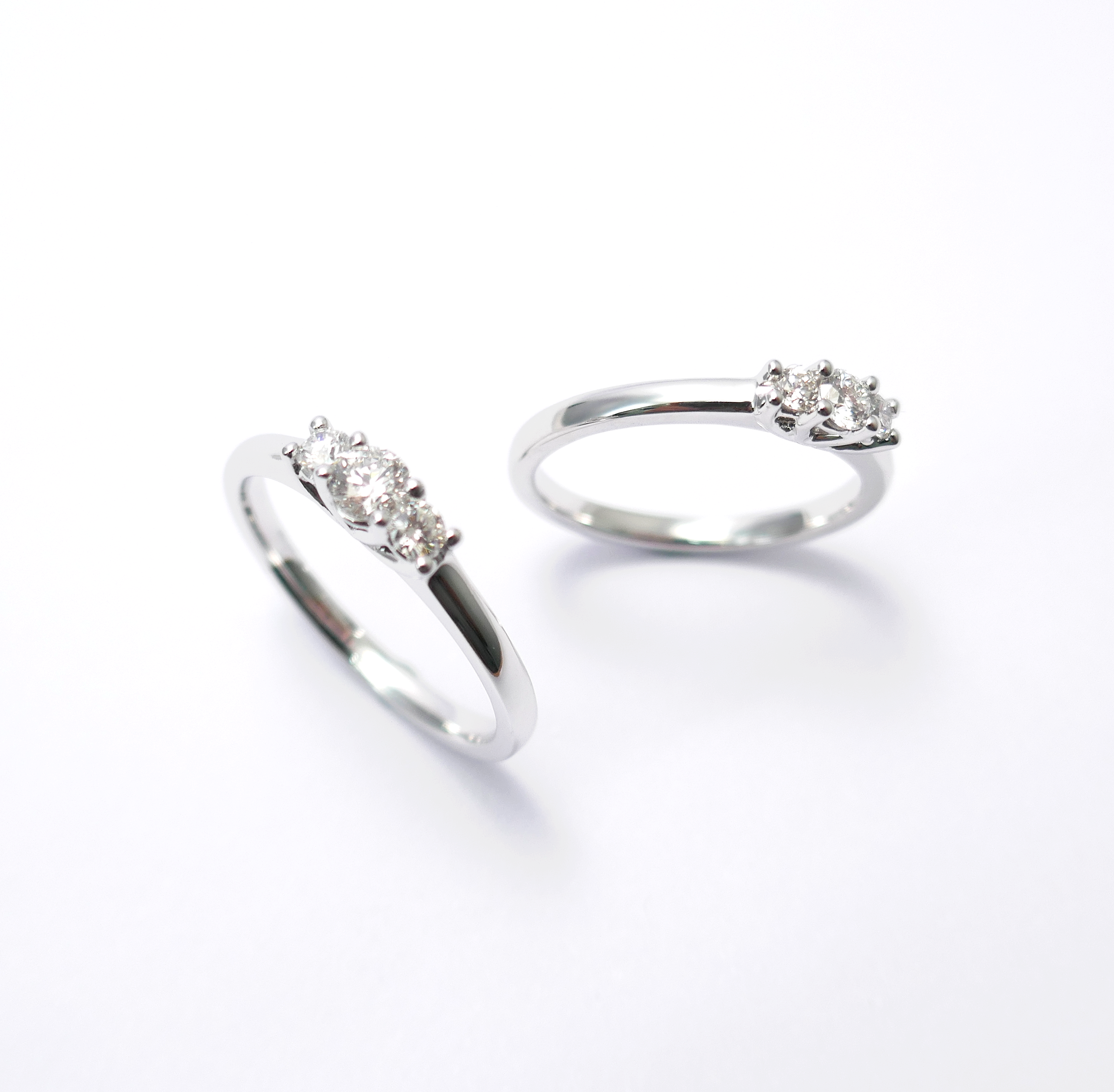 3 Brillanten in einem Ring, 0,34 ct 3 Brillanten in einem Ring, 0,34 ct